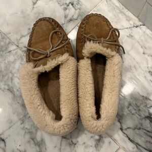LL BEAN slippers